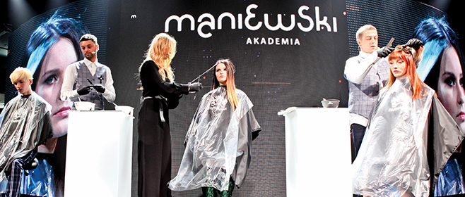 Za nami dwa intensywne dni największych w Polsce targów fryzjersko-kosmetycznych, które zamieniły teren Międzynarodowych Targów Poznańskich w prawdziwy, kosmetyczny raj. Konkursy, warsztaty, profesjonalne produkty i sprzęt, a także liczne stoiska z niesamowitymi ekspertami, przyciągnęy w tym roku ponad 18,5 tysiąca zwiedzających.