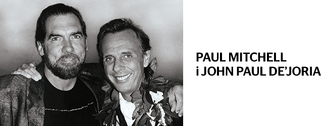 Początki John Paul Mitchell Systems sięgają 1980 roku, kiedy to dwóch przyjaciół – Paul Mitchell i John Paul De’Joria stworzyli markę z profesjonalnymi kosmetykami fryzjerskimi, które jako pierwsze w branży nie były testowane na zwierzętach. W Polsce sporym wyróżnieniem na rynku jest to, że koloryzacja Paul Mitchell jest w 100% wegańska. Dodatkowo marka posiada ogromny wybór produktów do profesjonalnej pielęgnacji włosów. Jedną z linii jest Invisiblewear, która posiada szereg niezbędnych produktów zarówno do pielęgnacji, jak i stylizacji włosów. Invisiblewear jest więc idealnym rozwiązaniem dla każdego fryzjera, który chce mieć w swoim asortymencie linię produktów odpowiadającą na wszelkie potrzeby profesjonalnej usługi fryzjerskiej.