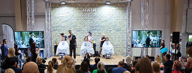 Targi były także doskonałą okazją, aby zobaczyć pokazy najlepszych fryzjerów męskich z całej Polski na scenie HAIR SCHOOL przy Barber Street, a otwarta przestrzeń pozwoliła skorzystać z serii wykładów, zaobserwować trendy oraz najnowsze techniki strzyżenia i golenia.